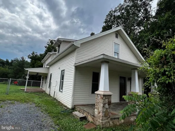 4725 Strasburg Rd, Strasburg, VA 22657