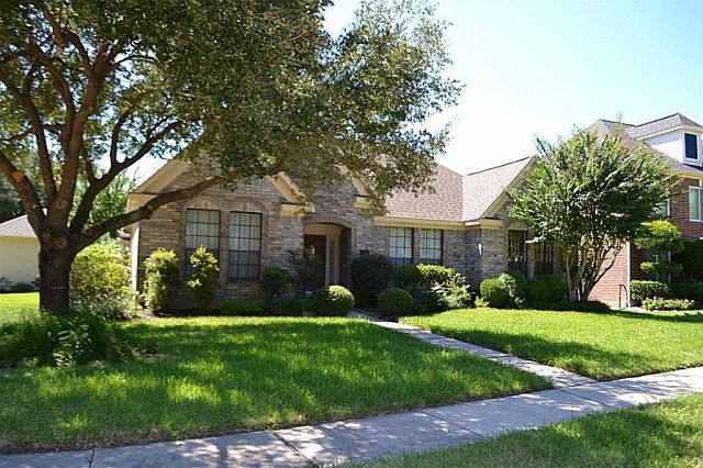1st image of 11303 Chestnut Woods Trl