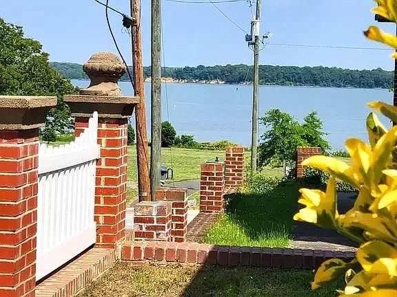 Front Yard with view of the Potomac