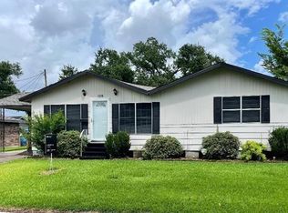 109 Rosewood Dr, Houma, LA 70360