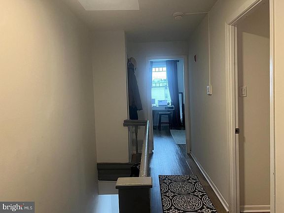 5th image of 1904 Fairmount Ave Floor 3