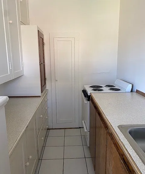 The Travis Apartments — Photo 11