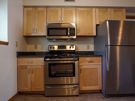 5th image of 415 N Henry St #C318b5c49