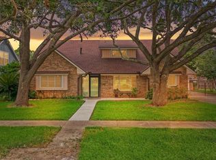 2708 Valley Forge Dr, Pasadena, TX 77502
