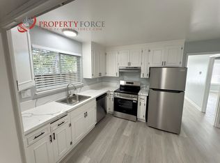 1227 Ebener St, Redwood City, CA 94061