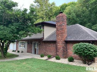 22129 N Yankee Ln, Chillicothe, IL 61523