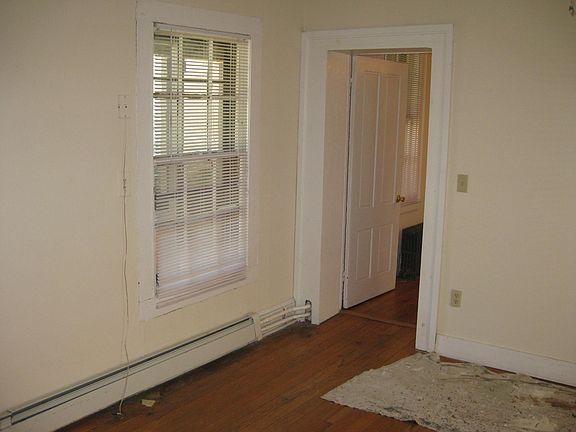 2nd image of 123 Church St #1