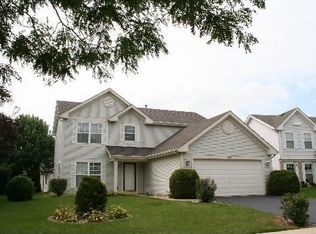 135 Linden Ave, Streamwood, IL 60107