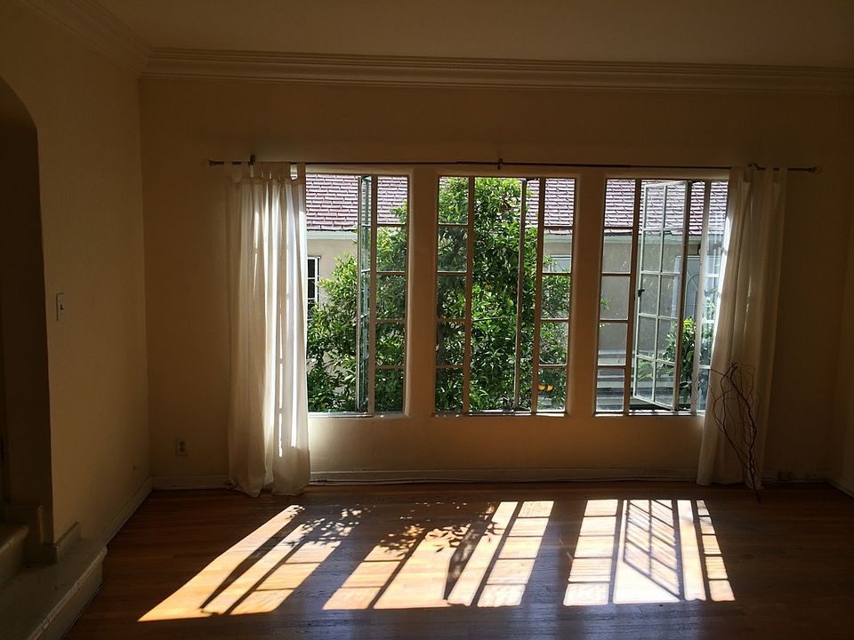 2nd image of 600 S Burnside Ave APT 9