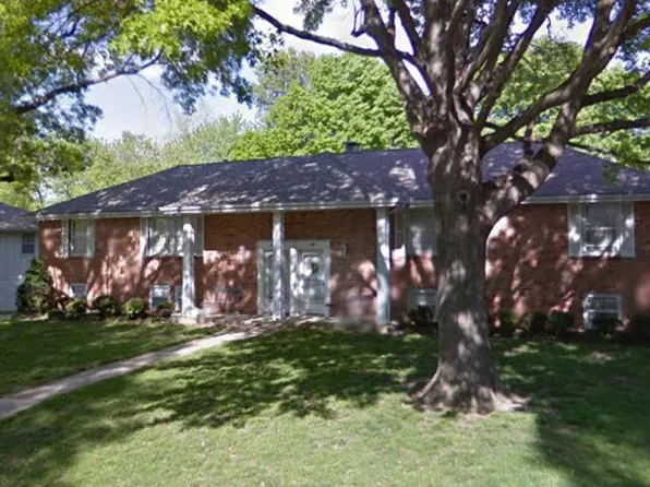 1300 NW 6th St #1300, Blue Springs, MO 64014