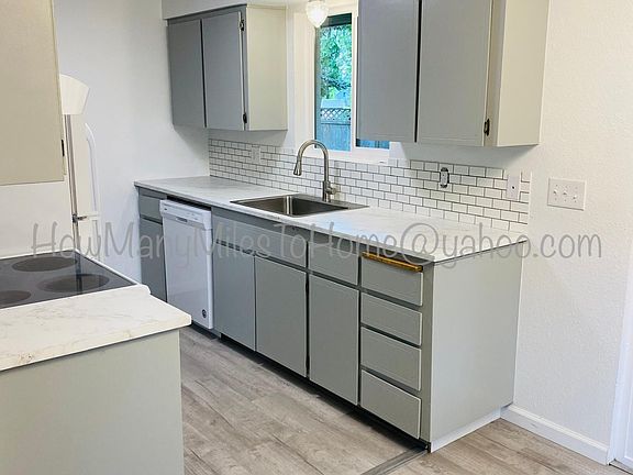 5th image of 5307 66th Ave SE #A