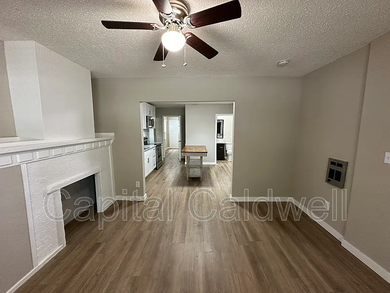 1028 E 17th Ave — Photo 4
