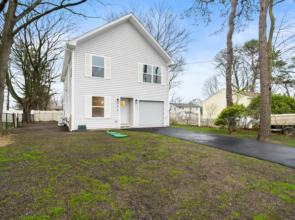 71 S 29th Street, Wyandanch, NY 11798