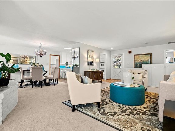 5th image of 6 Oakmore Dr