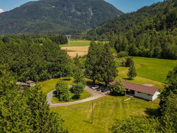 3510 Hot Springs Rd, Kent, BC V0M 1A3