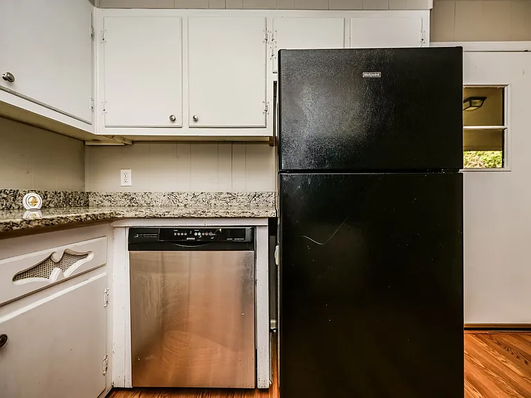 435964_020_kitchen_13448291.jpg