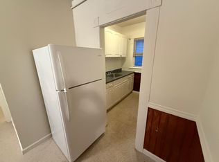 1085 Middlesex St #4, Lowell, MA 01851