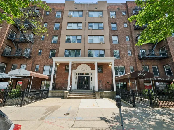 2520 Kennedy Blvd APT 4C, Jersey City, NJ 07304