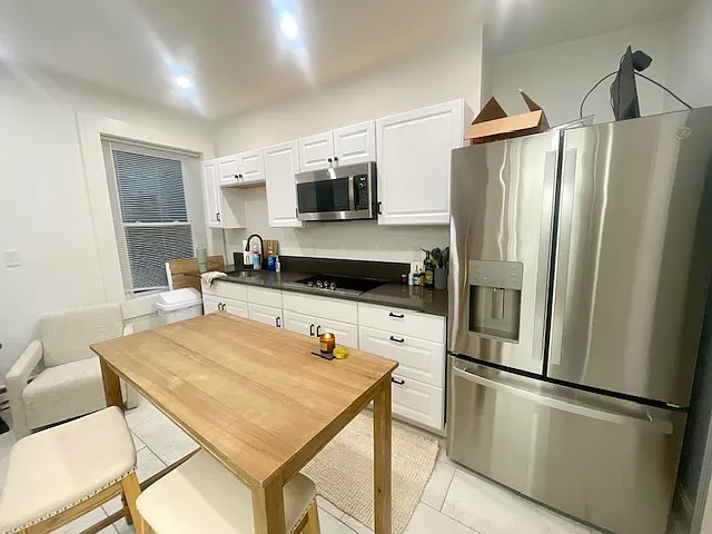 206 Hanover St #1 — Photo 4