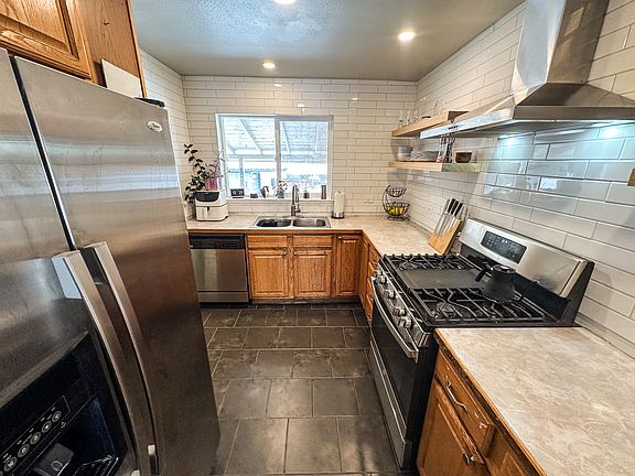 Newly Remodeled Kitchen