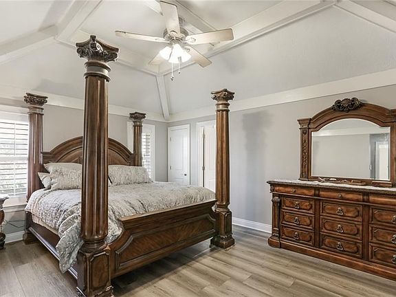 2nd image of 226 Blue Crane Dr #1