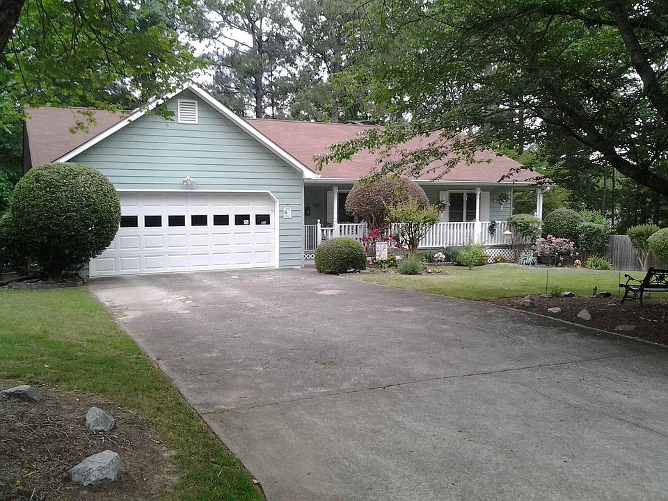1st image of 2191 Crescentview Dr