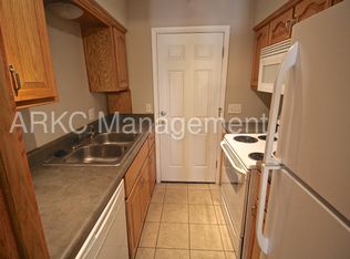 3330 Charlotte St, Kansas City, MO 64109