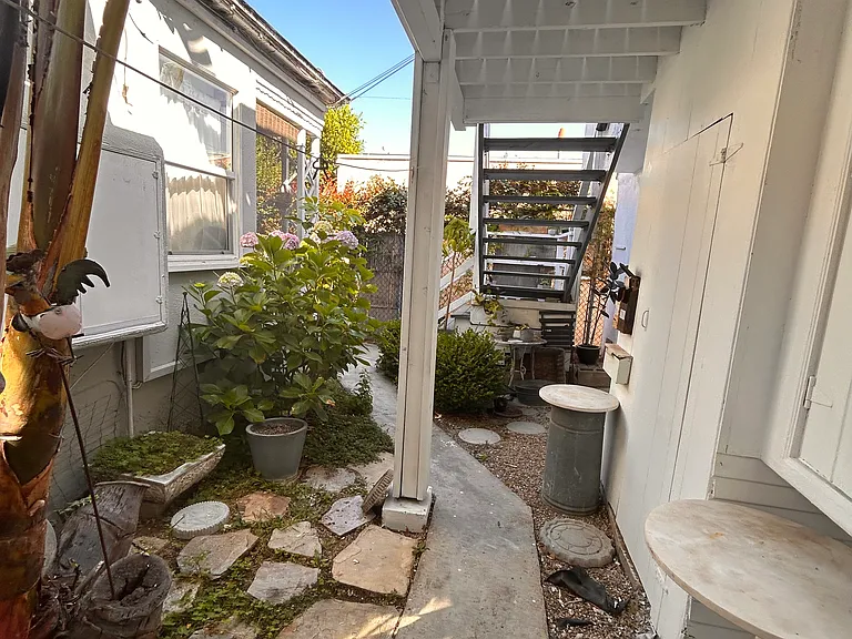 2215 20th St #1 — Photo 14