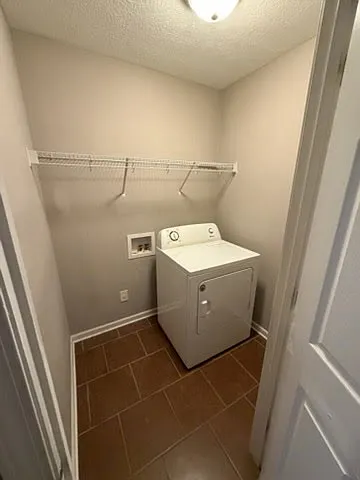 127 London Cv — Photo 7