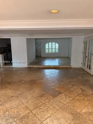 4 bed, $11,000 — Photo 4