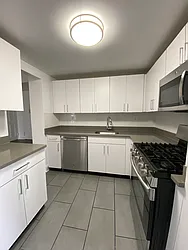 Rented by Manhattan Realty Group