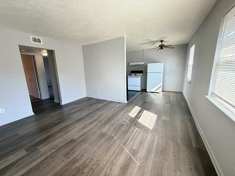 3335 Breckenridge Ln #1 — Photo 4