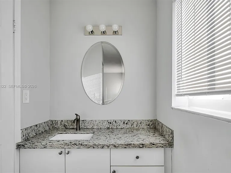 2011 Bay Dr #12 — Photo 14
