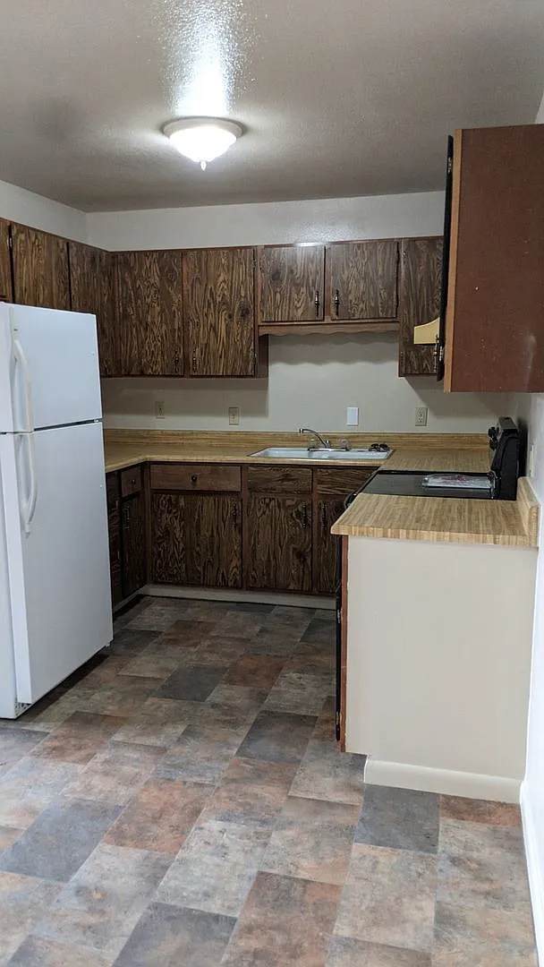 Cassidy Apartments — Photo 1