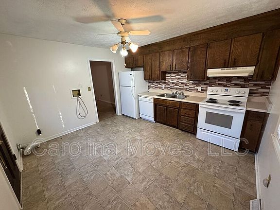 4th image of 117 Wardview Ave