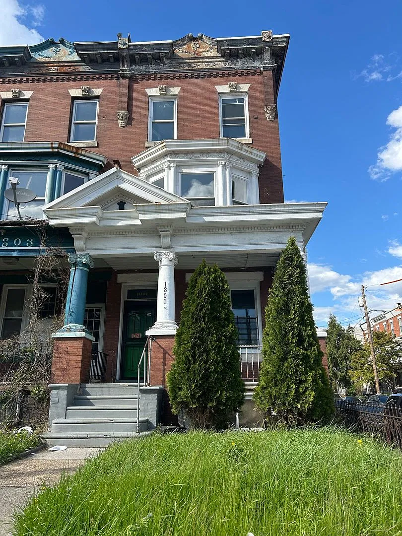 1801 West Erie Avenue — Photo 2