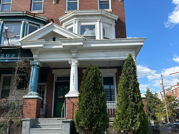 2nd image of 1801 W Erie Ave