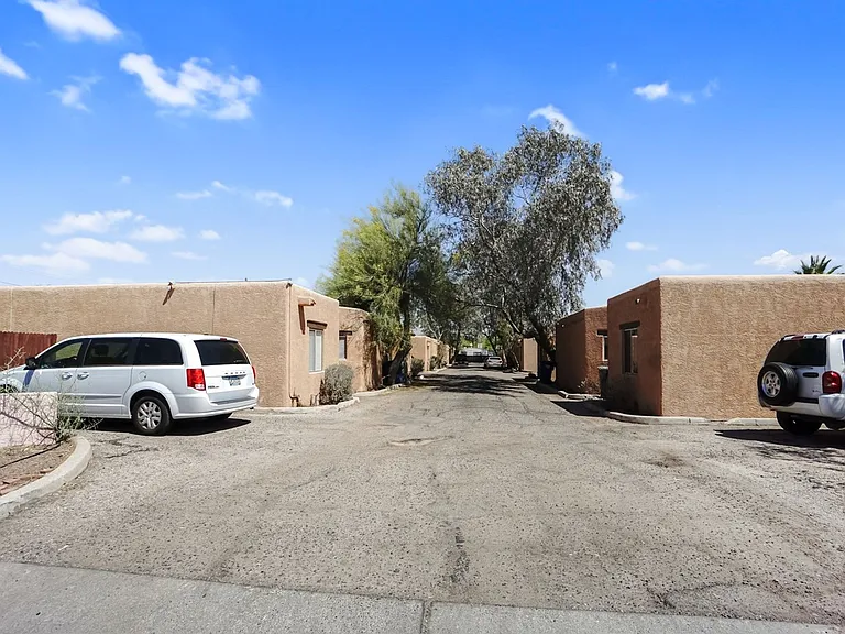 4325 E Fairmount St #1 — Photo 7
