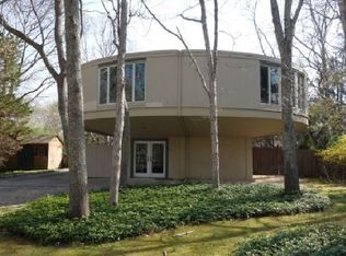 17 Cedar Ridge Dr, East Hampton, NY 11937