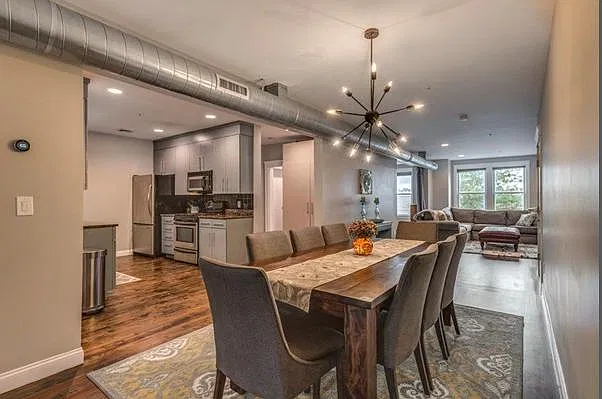 2 bed, 1782 sqft, $3,600 — Photo 2