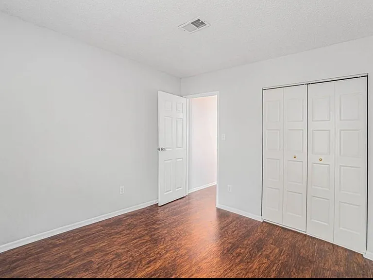 8067 N Stoddard Ave — Photo 7