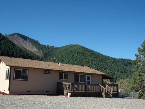 375 Jordan Creek Rd, Riddle, OR 97469
