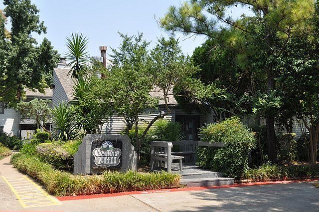 2nd image of 7200 Clarewood Dr Unit 18-1808