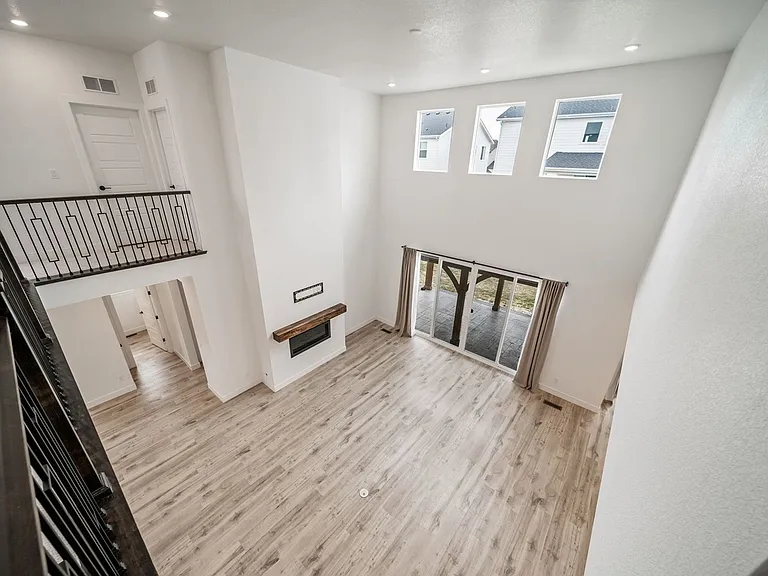 16596 Dry Camp Dr — Photo 16