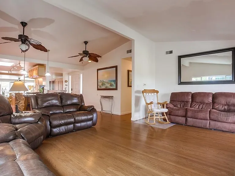 4402 Mount Lindsey Ave — Photo 16