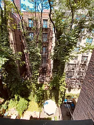 Rented by Metropolis Real Estate of Manhattan