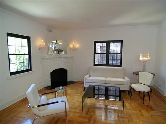 Sold by Exclusive Properties Sotheby's International Realty | media 16