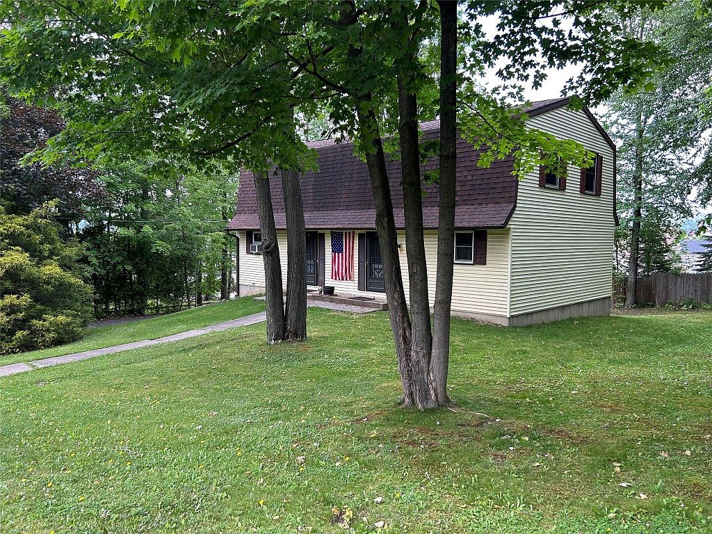 107 Evergreen St, Vestal, NY 13850 Zillow