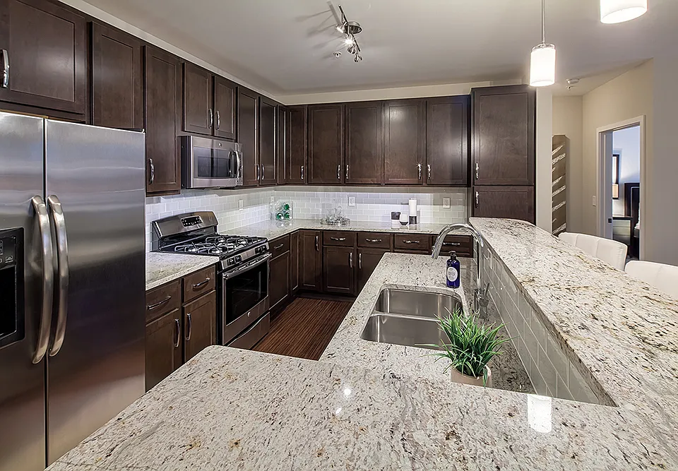 Four Seasons Apartments