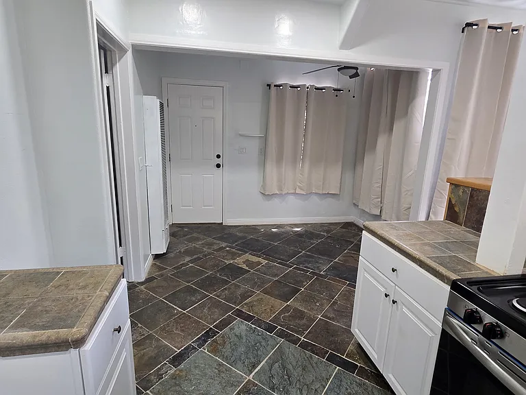 335 E Arbor St — Photo 6